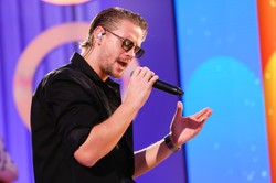 Sebastian Fabijański tak zareagował na pytanie o miłość. Prowadzących nieco zmroziło