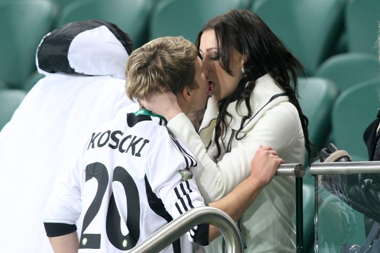 Dziewczyna Koseckiego pokazała wdzięki w magazynie dla panów