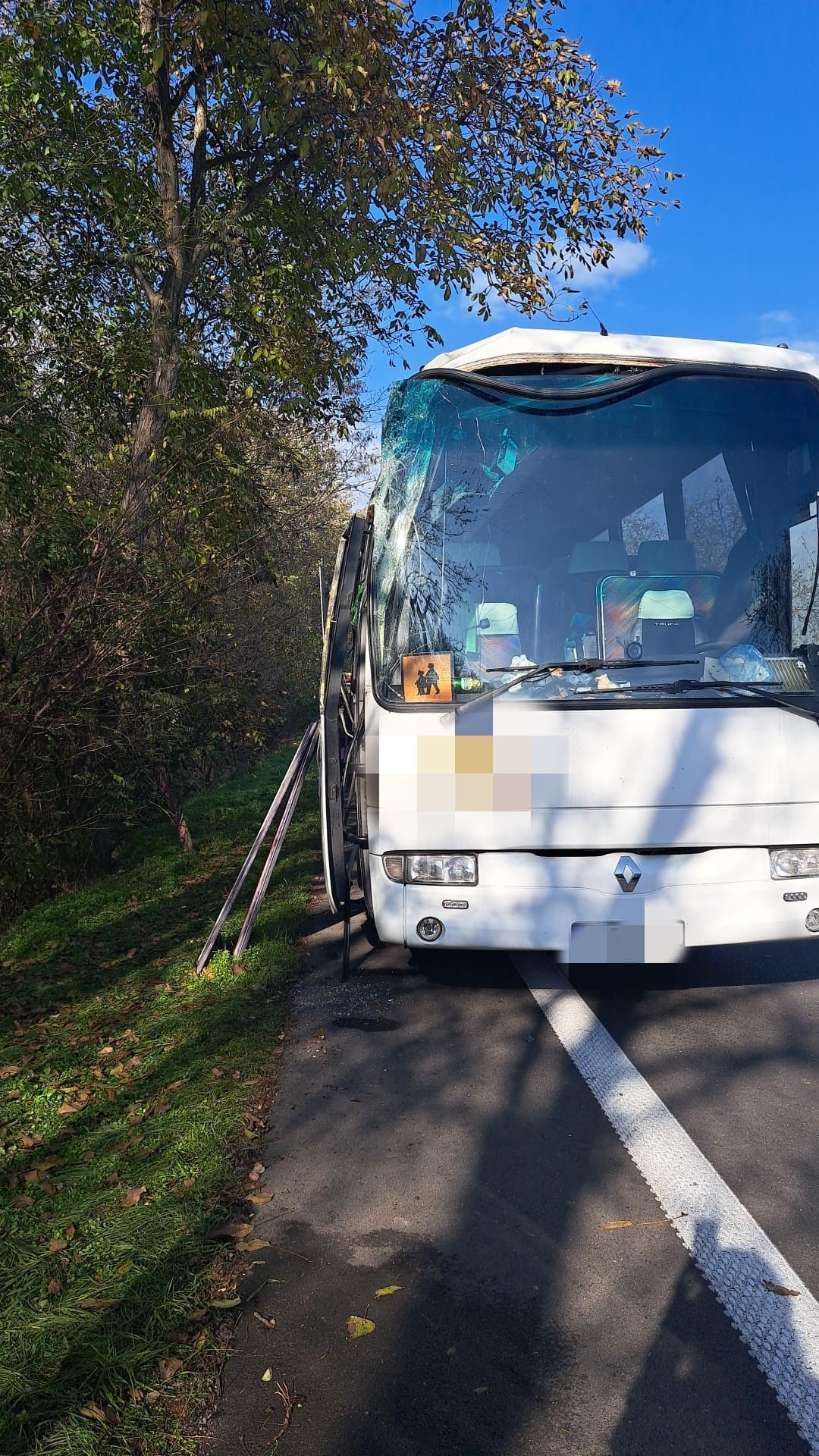 Pri Dolnom Bare havaroval autobus.