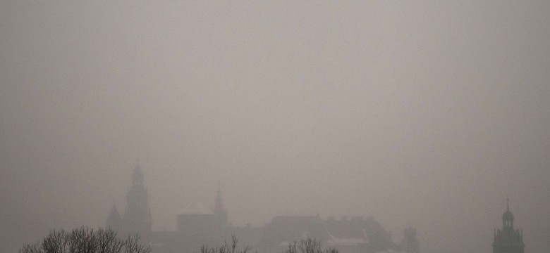 Uwaga na smog. Dzisiaj bardzo zły stan powietrza w Krakowie