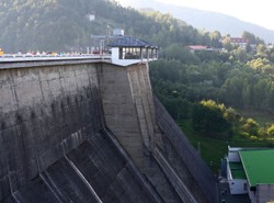 Niezwykła wycieczka do środka zapory na Solinie