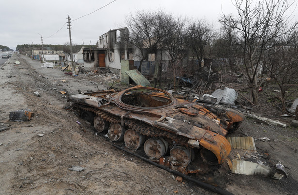 Ukraina, zniszczony rosyjski czołg