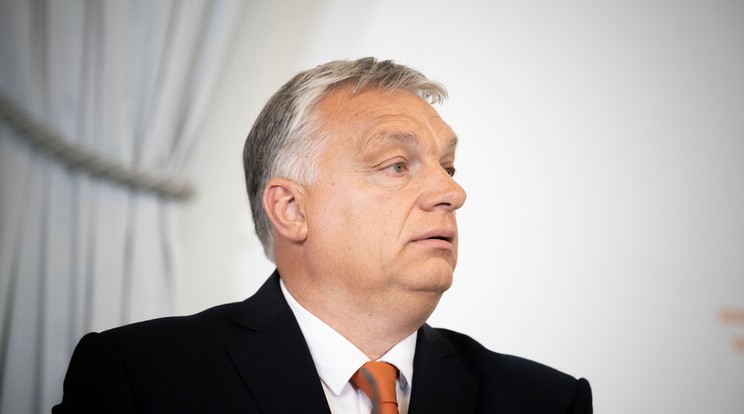  Orbán Viktor miniszterelnök Karl Nehammer osztrák kancellárral közösen tartott sajtótájékoztatóján Bécsben  / Fotó: MTI/Miniszterelnöki Sajtóiroda/Benko Vivien Cher