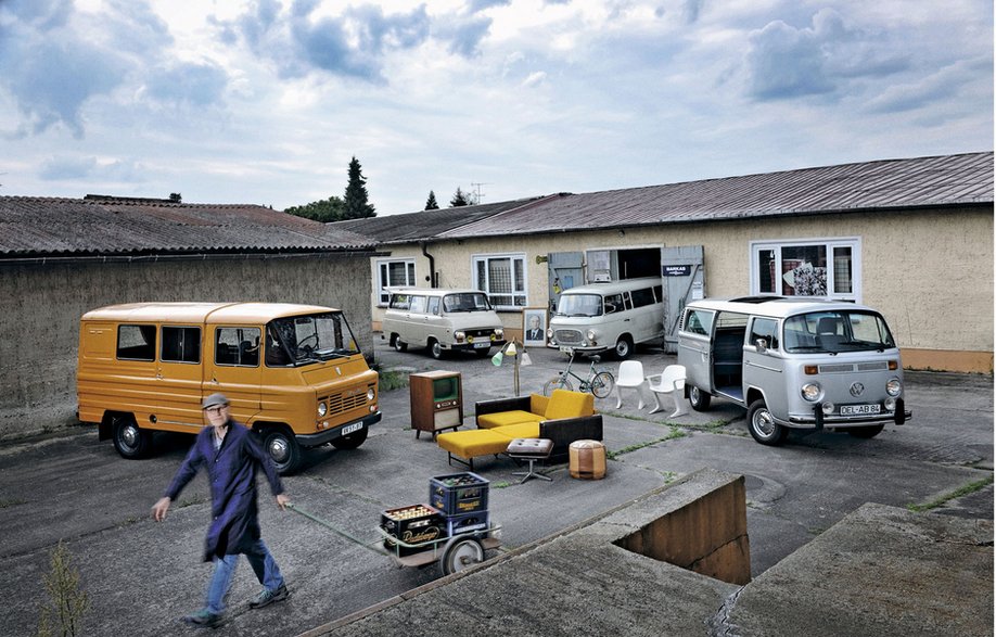 Zachód czy Wschód? Długo mierzyliśmy i dyskutowaliśmy, aż w końcu zapadł werdykt. Volkswagen wygrał, bo choć też nie jest pozbawiony wad, to jednak znacząco lepiej go wykonano i po prostu najlepiej jeździ.