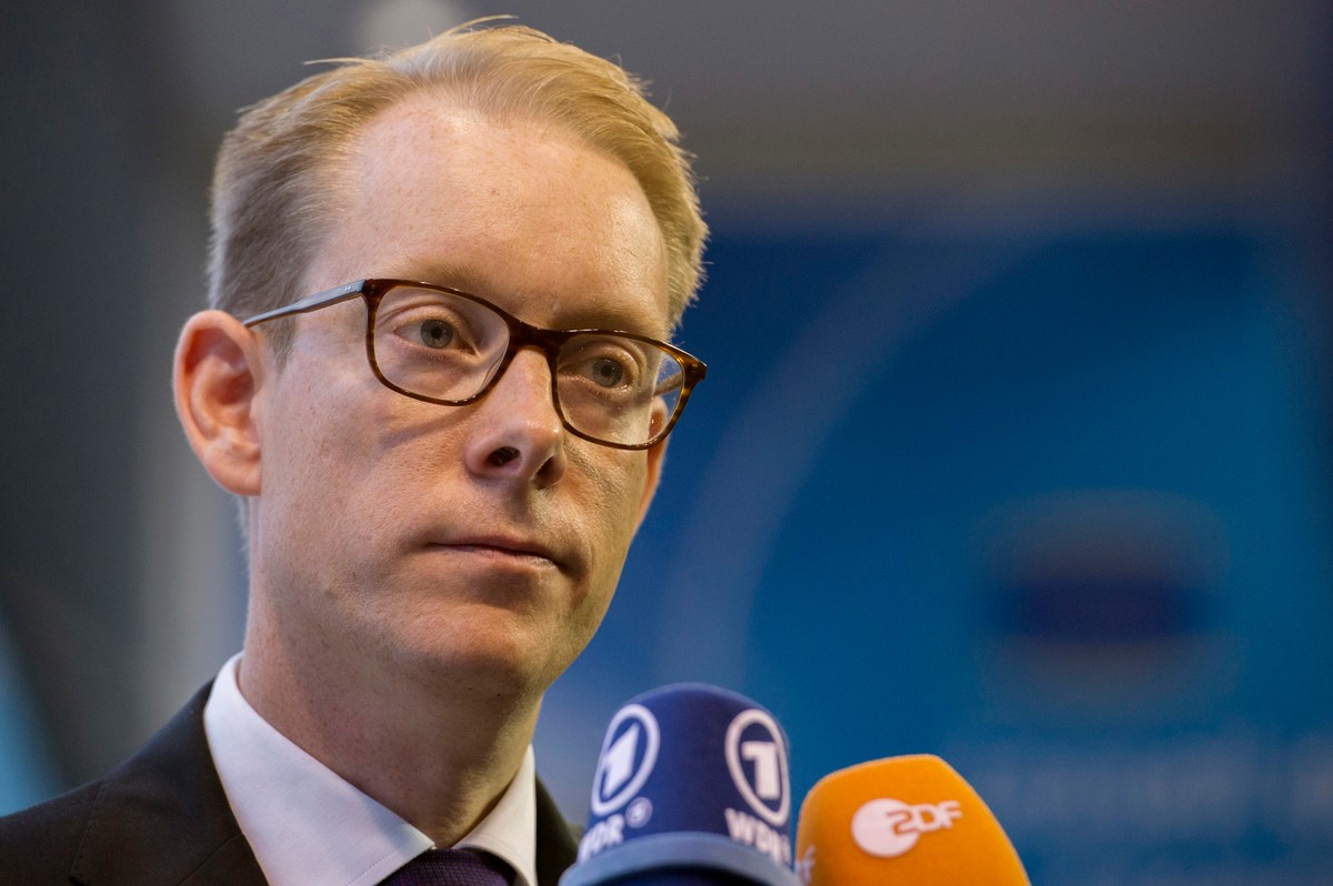 Tobias Billstroem