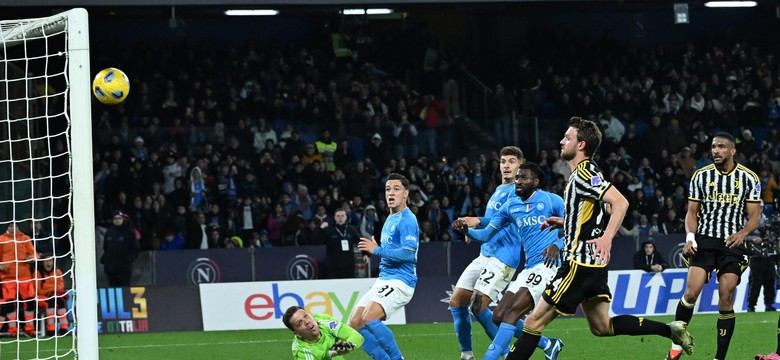 Szczęsny obronił rzut karny i mógł zostać bohaterem, ale jego koledzy "zaspali" [WIDEO]