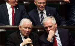 Gowin buntuje się przeciw Kaczyńskiemu. "Rozwiązanie sprzeczne z konstytucją. Nie poprę tego"
