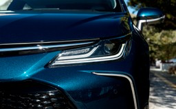 oto nowa królowa oszczędnej jazdy: spala 4,4 l na 100 km i kosztuje znacznie mniej niż rywale