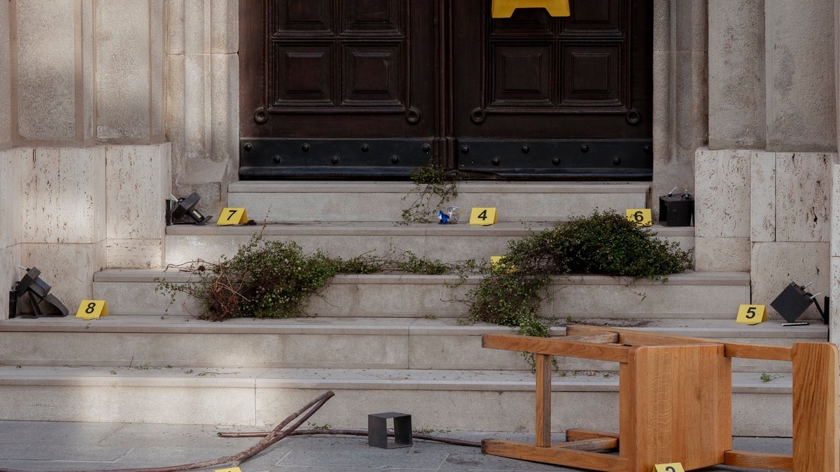 Vandalizovan Saborni hram Preobraženja Gospodnjeg u Zagrebu.