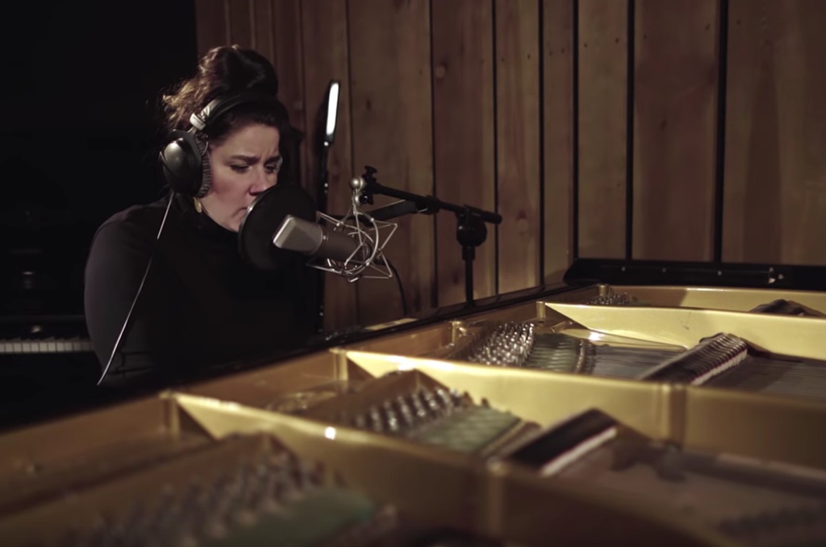 I to jest premiera na Walentynki! Barbara Wrońska prezentuje "Serce" [WIDEO]