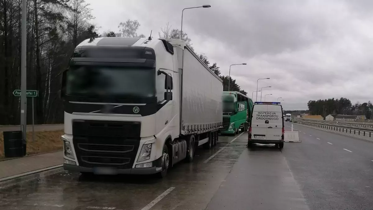 Ciężarówka z Litwy z ładunkiem niemieckiego piwa w drodze do Rosji. Kontrola ITD na Podlasiu