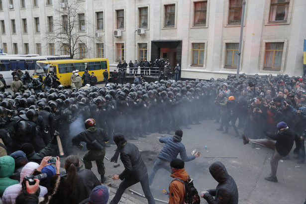 Tituszki, majdanarbajterzy - alfabet ukraińskich protestów