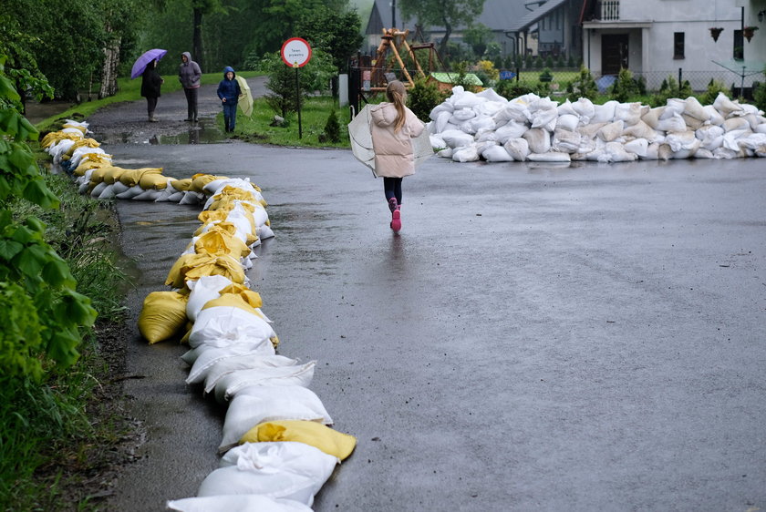 Dramatyczna sytuacja powodziowa na południu Polski