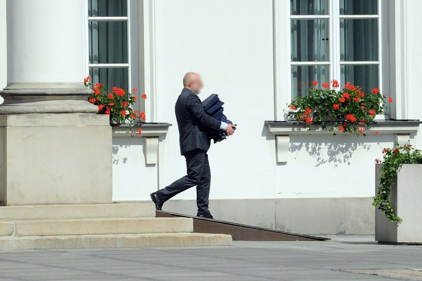 Bronisław Komorowski wyprowadza się z Belwederu. Zdjęcia