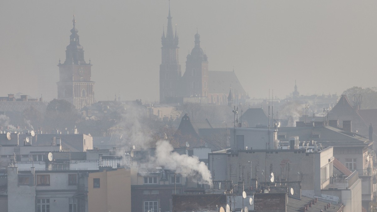 W serwisie Pogoda Onet dostarczamy najnowsze informacje o stężeniu pyłów PM 2.5 i PM 10 w polskich miastach. Dzięki nam dowiesz się, jaki jest aktualny stan powietrza. Jako pierwsi w Polsce przedstawiamy też prognozę smogową od Airly na najbliższe 24 godziny.