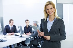 Parytety: KE zmusi firmy do powoływania kobiet na wyższe stanowiska