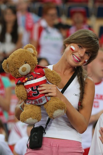 Piękne panie dopingują siatkarzy na mistrzostwach świata w Polsce