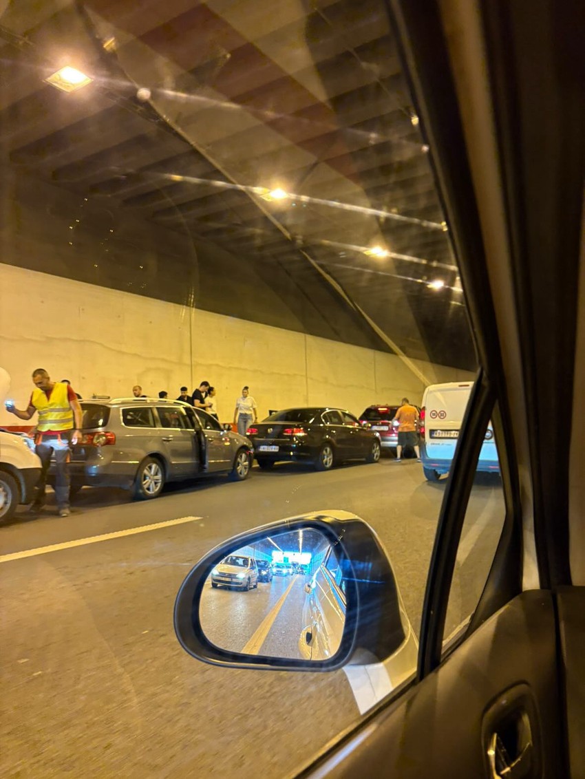 Lančani sudar u železničkom tunelu