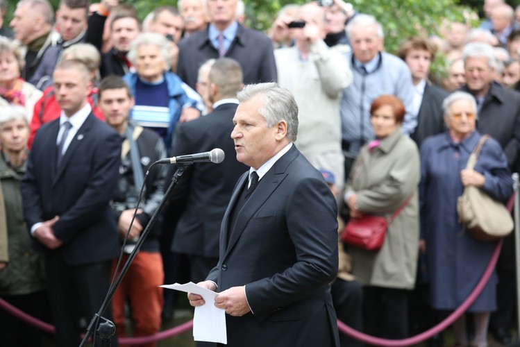 Pogrzeb generała Wojciecha Jaruzelskiego na cmentarzu wojskowym na Powązkach