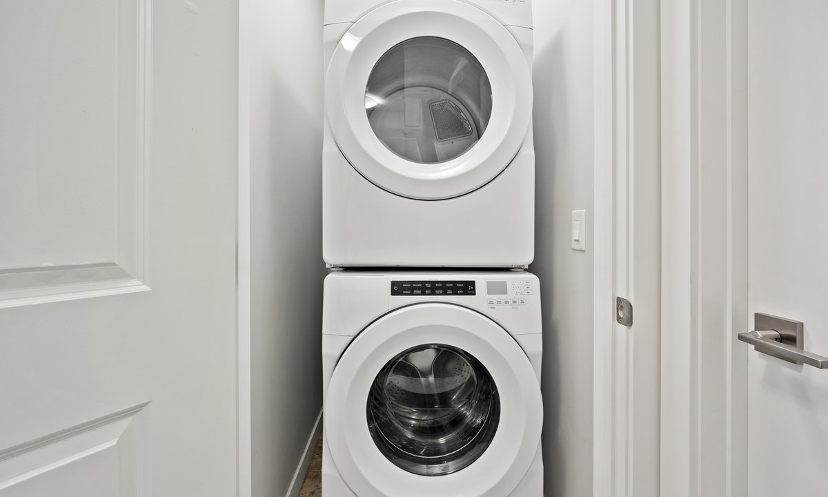 Kto płaci za naprawę pralki w wynajmowanym mieszkaniu? To częsty błąd