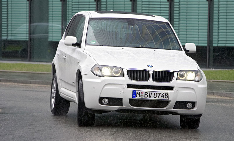 BMW X3 xDrive18d: nowy silnik wysokoprężny