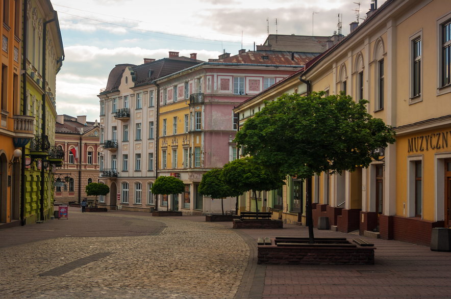 Tarnów wciąż zachwyca swoim małomiasteczkowym urokiem i historycznym centrum miasta