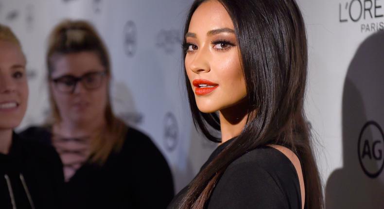 Shay Mitchell of Pretty Little Liars has a new show on Fullscreen.