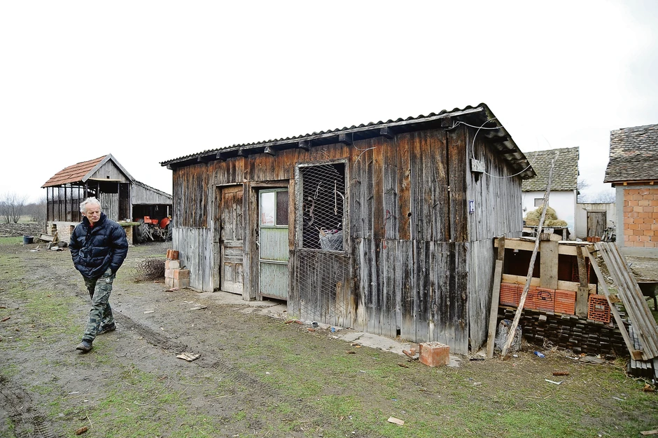 Dečak je poljubio čiču i otišao u šupu gde je pronađen obešen