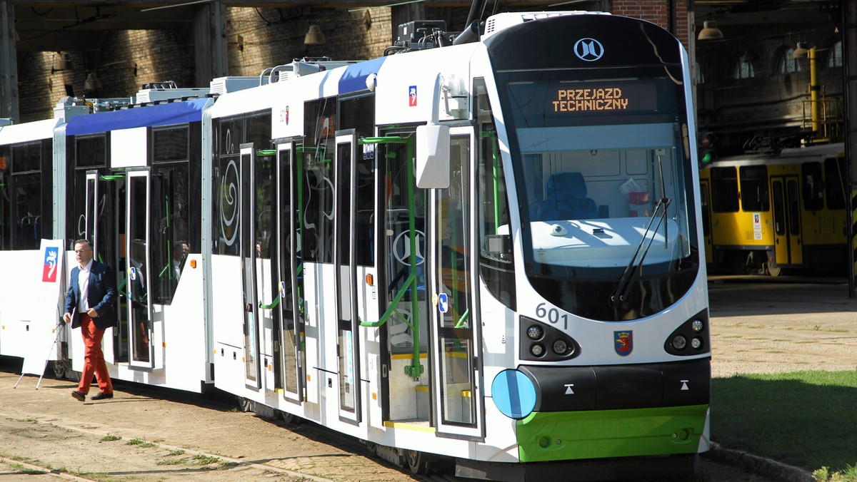 Sześć nowych tramwajów Moderus Beta trafi do Wrocławia jeszcze przed Bożym Narodzeniem. Są klimatyzowane i częściowo niskopodłogowe. Na miasto wyjadą najprawdopodobniej przed sylwestrem. Nie są przypisane do konkretnych tras.