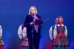 Dominika Chorosińska pochwaliła się zdjęciem z mszy. Z kim się sfotografowała? [FOTO]