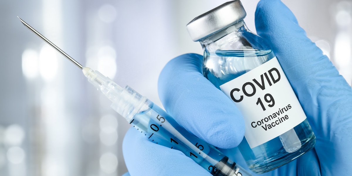 Rada Medyczna uważa, że część obostrzeń powinno zostać utrzymanych dla osób niezaszczepionych na COVID-19.