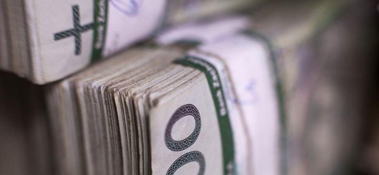 500 zł dodatku dla wybranych urzędników