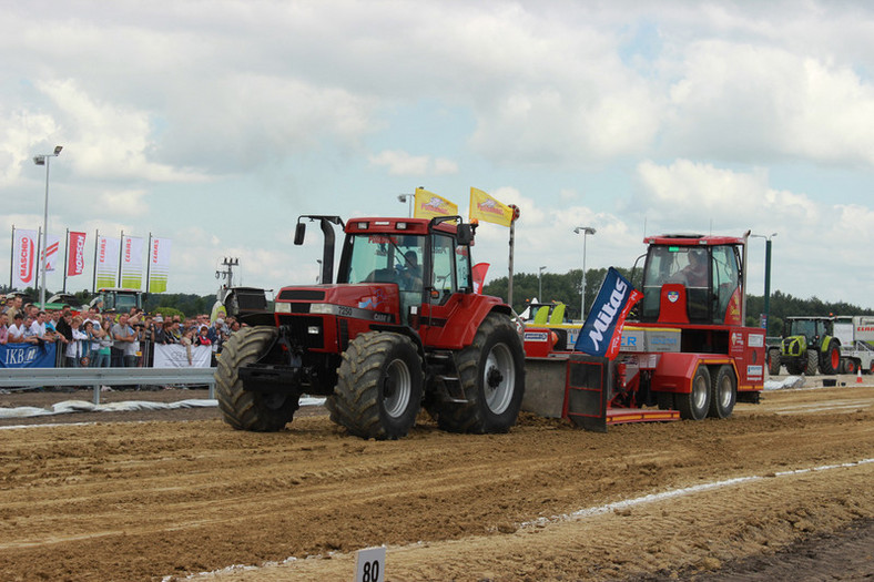 Tractor Pulling