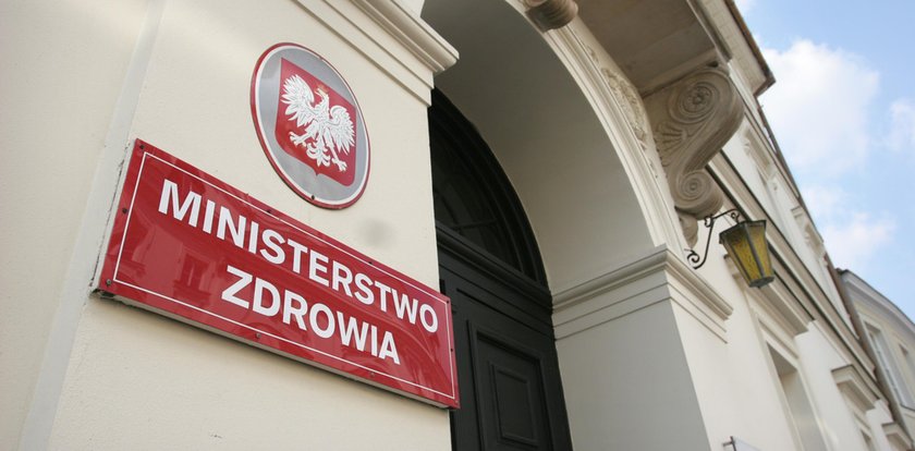 Ministerstwo Zdrowia pokazuje koszyk z zakupami. Sumy robią wrażenie