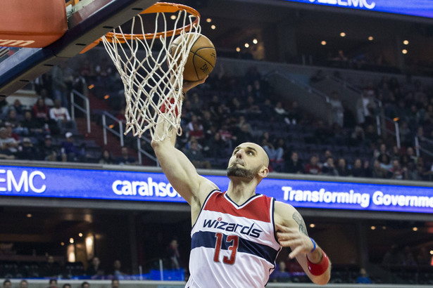 Zmiennik lepszy od Gortata. Tylko sześć punktów Polaka. Wizards pokonali Suns