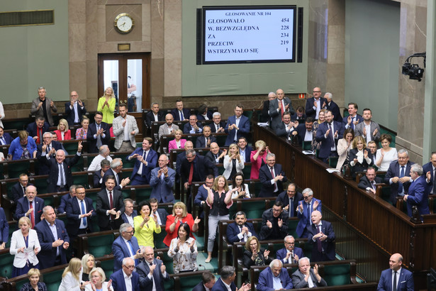 Sejm opowiedział się przeciwko senackiej uchwale o odrzuceniu ustawy ws. powołania komisji ds. rosyjskich wpływów