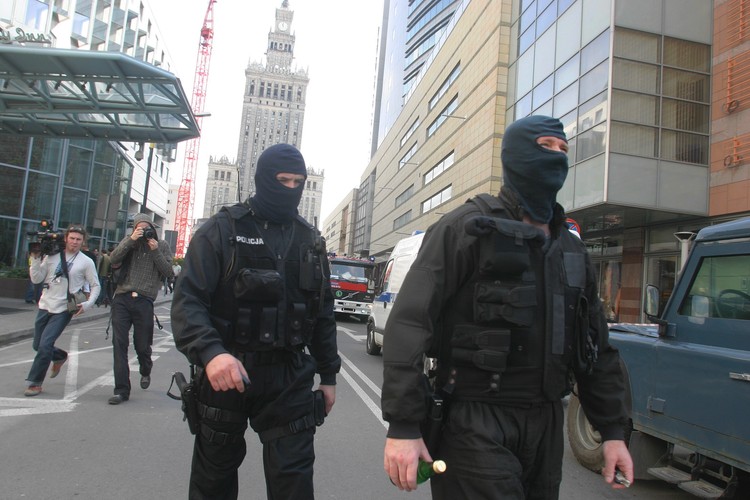 W warszawskim Holiday Inn mężczyzna groził bombą