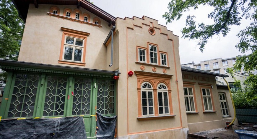 Za remont, który zaczął się pod koniec 2023 r., odpowiada Muzeum Sztuki Współczesnej w Krakowie MOCAK.