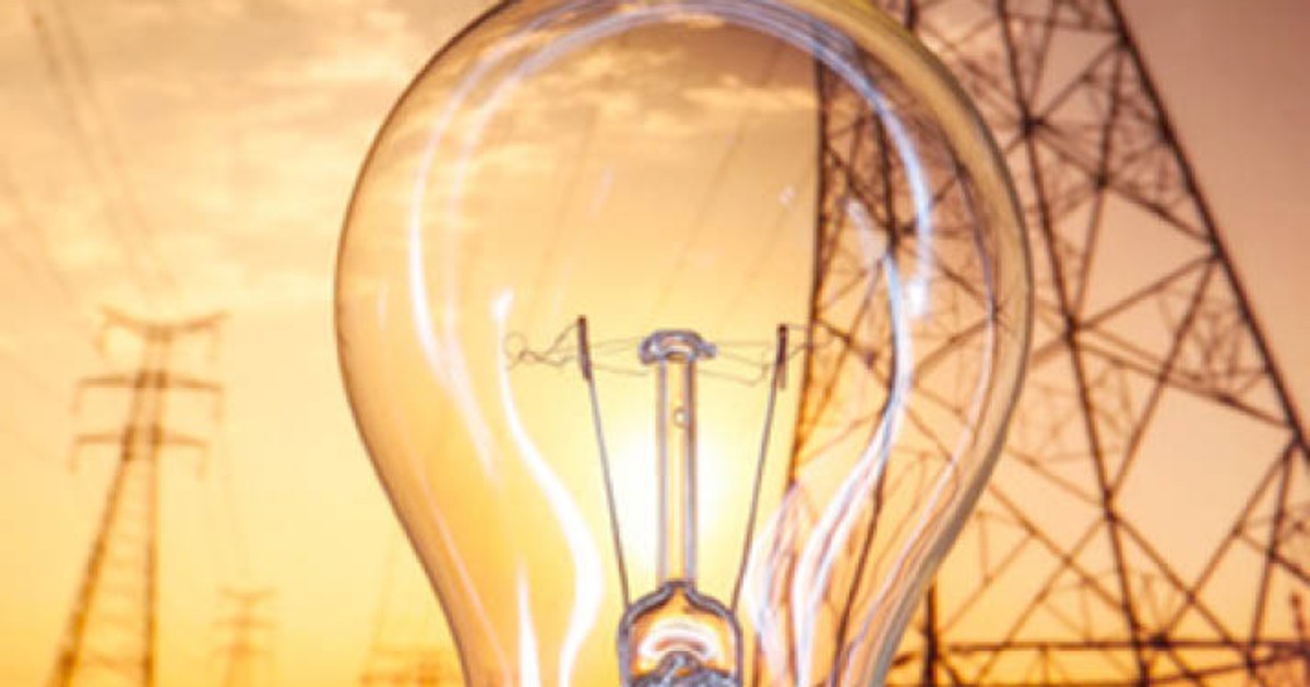 Numa Nigéria que enfrenta colapsos recorrentes na rede eléctrica em 2024, os residentes sofreram com a instabilidade energética. O calor sufocante e os desafios diários realçaram a importância vital da electricidade para a qualidade de vida. Os testemunhos dos nigerianos reflectem a necessidade de reforma da rede eléctrica e de investimentos sustentáveis ​​para garantir um abastecimento fiável e estável.