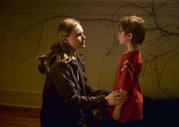 Jak oswoić strach? Horror "Zanim się obudzę" już w kinach