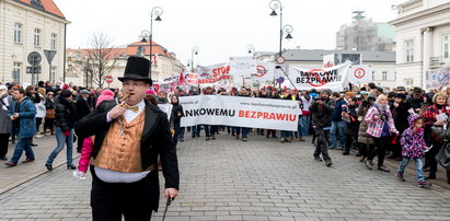 Bolesna prawda o tym, jak PiS pomaga frankowiczom