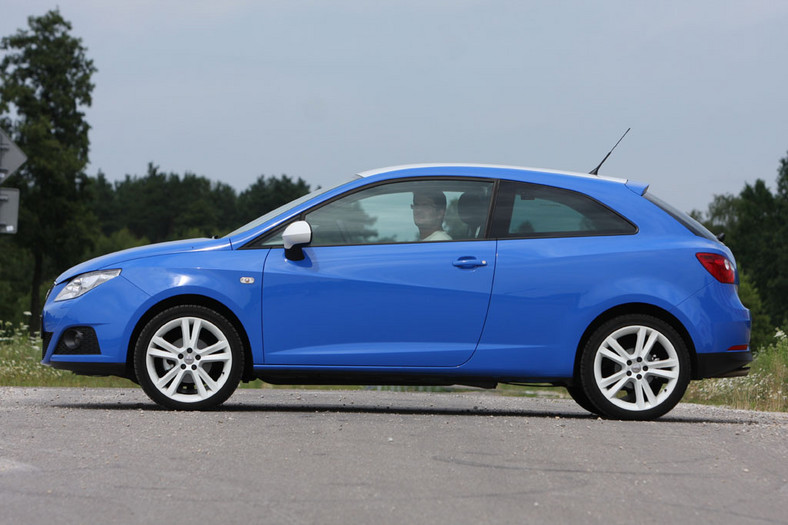 Seat Ibiza SC 1.6 Sport: Kolorystyczna zagrywka Seata