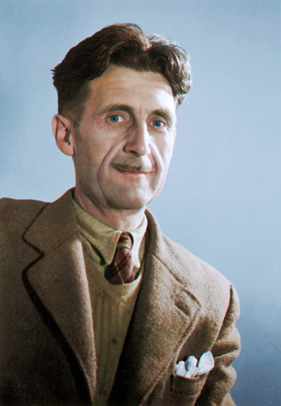 George Orwell ok. 1940 roku (kol. Cassowary Colorizations, CC BY 2.0)