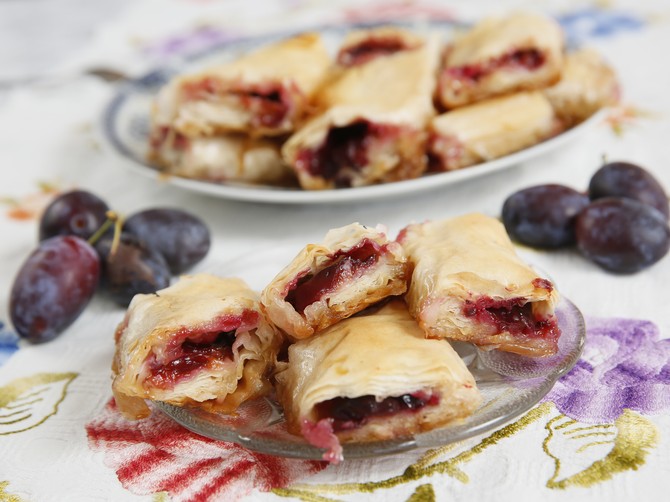 Najlepši specijaliteti od šljiva: Pite, knedle, slatka, pogačice pekmezi i - gulaš!