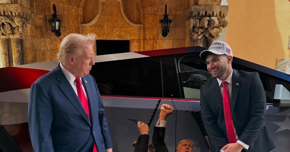 O artigo narra a vitória de Donald Trump nas eleições presidenciais de 6 de novembro de 2024, destacando o apoio crucial de pessoas influentes como Ross. O encontro entre os dois homens, marcado por dons notáveis, simboliza a sua estreita ligação. A vitória de Trump sobre Kamala Harris foi confirmada por meios de comunicação de renome, consolidando a sua posição como líder indiscutível. As implicações desta eleição histórica para a política americana são exploradas, particularmente no que diz respeito à relação entre a mídia e as figuras políticas.