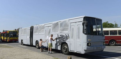 Legalne graffiti na autobusie