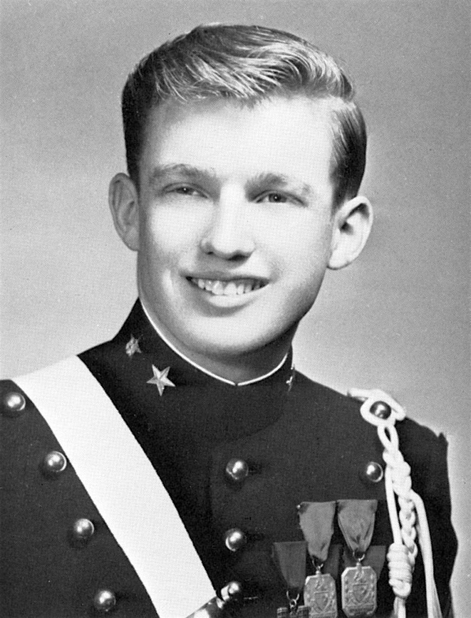 18-letni Donald Trump uczęszczał do New York Military Academy