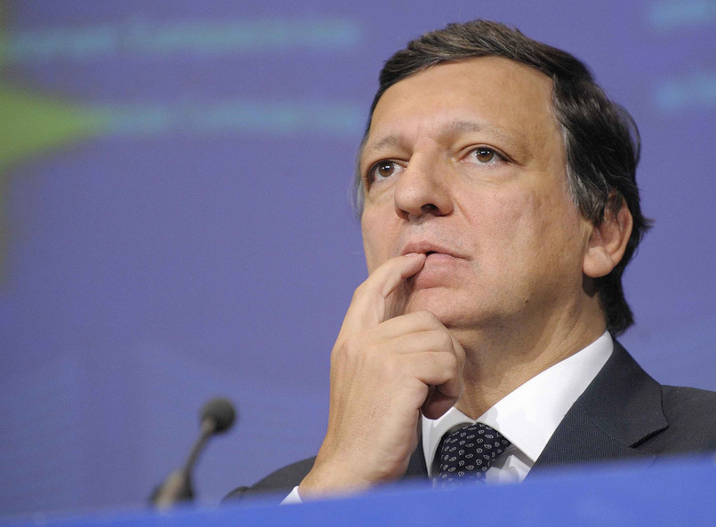 "Zgodziliśmy się w sprawie finansowania i konkretnych projektów. Jestem bardzo szczęśliwy" - ogłosił szef Komisji Europejskiej Jose Barroso. Fot. PAP