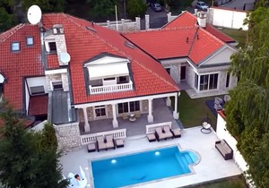 Kuća Adaktara