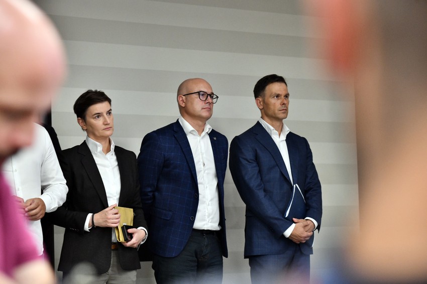 beograd predsedništvo sns sednica srpska napredna stranka naprednjaci avgust 2022